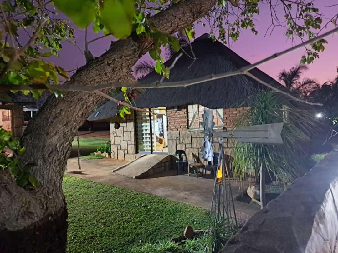 5 Sleeper Bushcamp Chalet Hartbeespoort Εξωτερικό φωτογραφία